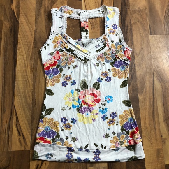 American Rag Tops - NWT American Rag Size Small Floral & Lace Tank Top